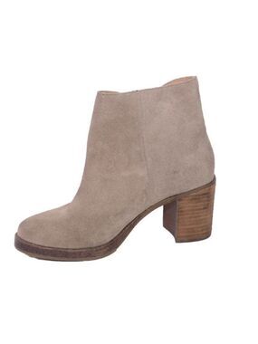 NIB MTNG Becca Ankle Boot Bootie in Wax Suede 6